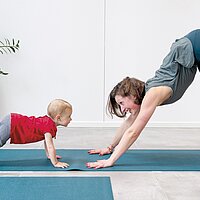 Yoga für Mama & Baby/Kleinkind